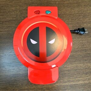 Marvel Deadpool Wafflemaker